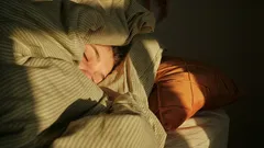 Spánek je důležitější než posilovna: nečekaná souvislost mezi nočním odpočinkem a hubnutím