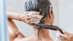 Vlasy budou dvakrát objemnější – tento jednoduchý trik se stal hitem