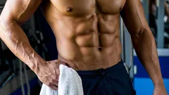 Zapomeňte na zkracovačky: tento cvik vytvaruje břišní svaly na maximum