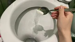 Co se stane se záchodem, když do něj jednou týdně nasypete sůl: Výsledek vás překvapí