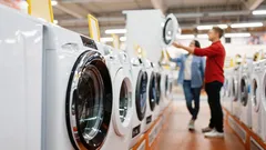 Kterou pračku se nevyplatí kupovat: odborníci označili nejhorší model