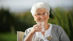 Odborníci označili nejlepší ranní zvyk pro lidi po 50. roce života