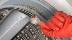 Domácí prostředek vyčistí pračku lépe než kupované přípravky — stačí jediná ingredience
