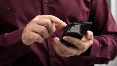 Tajemný symbol „plus v kroužku“ v telefonu: co znamená a kdy se může hodit