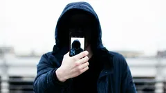 Sledují vás kamerou v telefonu? Odborník prozradil, jak to zkontrolovat