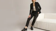 Jak nosit černou po padesátce: hlavní pravidla pro stylový vzhled